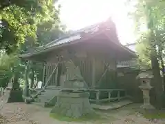 神明社の本殿