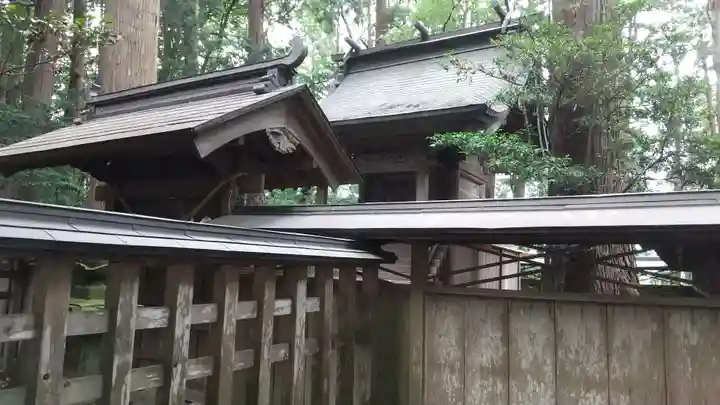 笠原神社の本殿・本堂
