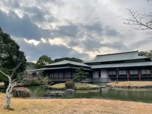 宇佐神宮の{uncategorized: "未分類", other: "その他", undefined: "問題あり", building: "その他建物", grave: "お墓", sacred_gate: "鳥居", guardian: "狛犬", statue: "像", buddha: "仏像", history: "歴史", nature: "自然", garden: "庭園", animal: "動物", pagoda: "塔", temizu: "手水舎", mountain_gate: "山門・神門", sanctuary: "本殿・本堂", subordinate: "末社・摂社", art: "芸術", scenery: "景色", jizo: "地蔵", ema: "絵馬", goshuin: "御朱印", omikuji: "おみくじ", items: "授与品その他", amulet: "お守り", goshuincho: "御朱印帳", eats: "食事", festival: "お祭り", votive_dance: "神楽", shichigosan: "七五三参", wedding: "結婚式", experience: "体験その他", initially: "初詣", around: "周辺", anti_infection: "感染症対策"}