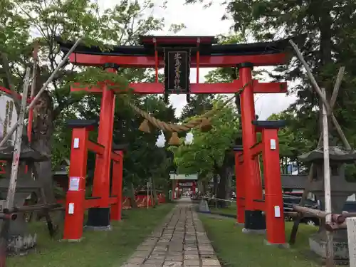 生島足島神社の鳥居