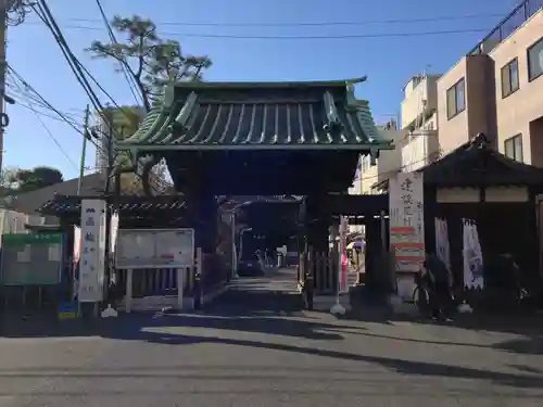 泉岳寺の山門