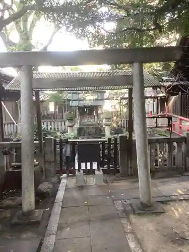 神明社の鳥居