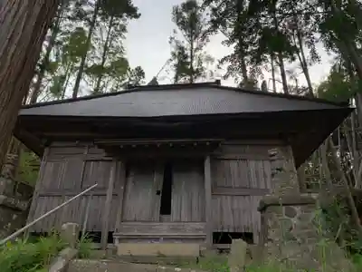 八幡神社の本殿・本堂