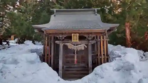 諏訪社の本殿・本堂