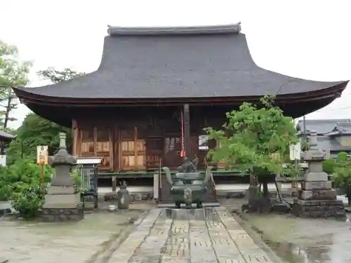 高田寺の本殿・本堂