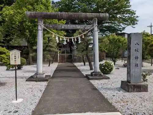 諏訪神社の鳥居