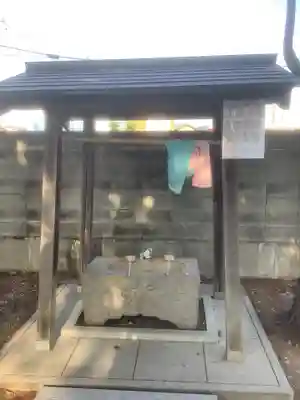 六所社(如意申町)の手水舎