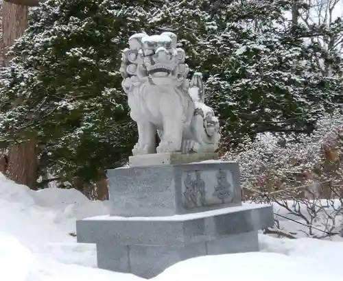 月寒神社の狛犬