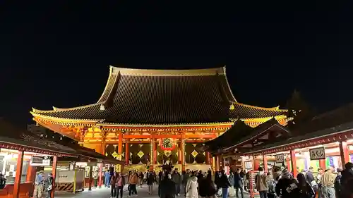 浅草寺の本殿・本堂