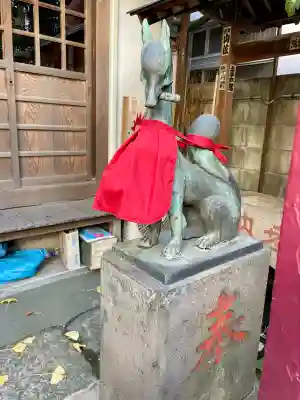 亀住稲荷神社の{uncategorized: "未分類", other: "その他", undefined: "問題あり", building: "その他建物", grave: "お墓", sacred_gate: "鳥居", guardian: "狛犬", statue: "像", buddha: "仏像", history: "歴史", nature: "自然", garden: "庭園", animal: "動物", pagoda: "塔", temizu: "手水舎", mountain_gate: "山門・神門", sanctuary: "本殿・本堂", subordinate: "末社・摂社", art: "芸術", scenery: "景色", jizo: "地蔵", ema: "絵馬", goshuin: "御朱印", omikuji: "おみくじ", items: "授与品その他", amulet: "お守り", goshuincho: "御朱印帳", eats: "食事", festival: "お祭り", votive_dance: "神楽", shichigosan: "七五三参", wedding: "結婚式", experience: "体験その他", initially: "初詣", around: "周辺", anti_infection: "感染症対策"}