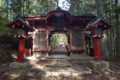 秋葉寺の山門・神門