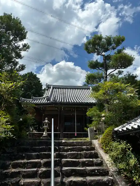 子安地蔵寺の本殿・本堂