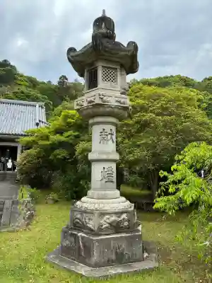願成就院の{uncategorized: "未分類", other: "その他", undefined: "問題あり", building: "その他建物", grave: "お墓", sacred_gate: "鳥居", guardian: "狛犬", statue: "像", buddha: "仏像", history: "歴史", nature: "自然", garden: "庭園", animal: "動物", pagoda: "塔", temizu: "手水舎", mountain_gate: "山門・神門", sanctuary: "本殿・本堂", subordinate: "末社・摂社", art: "芸術", scenery: "景色", jizo: "地蔵", ema: "絵馬", goshuin: "御朱印", omikuji: "おみくじ", items: "授与品その他", amulet: "お守り", goshuincho: "御朱印帳", eats: "食事", festival: "お祭り", votive_dance: "神楽", shichigosan: "七五三参", wedding: "結婚式", experience: "体験その他", initially: "初詣", around: "周辺", anti_infection: "感染症対策"}