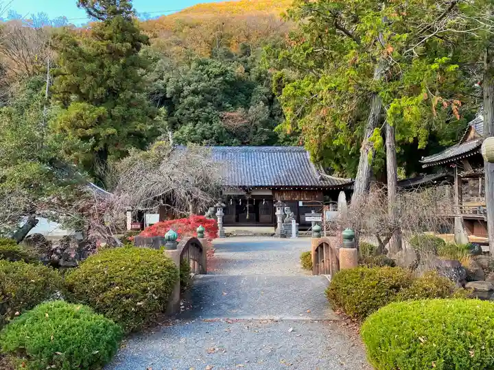 山梨岡神社(山梨県)