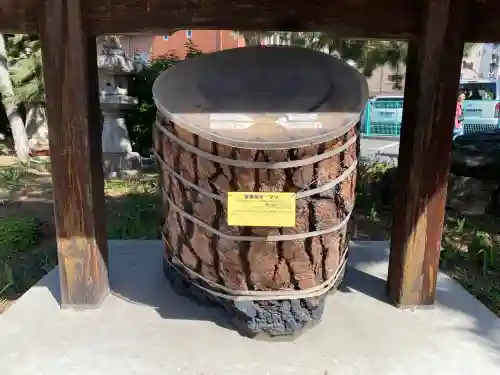 饒津神社の{uncategorized: "未分類", other: "その他", undefined: "問題あり", building: "その他建物", grave: "お墓", sacred_gate: "鳥居", guardian: "狛犬", statue: "像", buddha: "仏像", history: "歴史", nature: "自然", garden: "庭園", animal: "動物", pagoda: "塔", temizu: "手水舎", mountain_gate: "山門・神門", sanctuary: "本殿・本堂", subordinate: "末社・摂社", art: "芸術", scenery: "景色", jizo: "地蔵", ema: "絵馬", goshuin: "御朱印", omikuji: "おみくじ", items: "授与品その他", amulet: "お守り", goshuincho: "御朱印帳", eats: "食事", festival: "お祭り", votive_dance: "神楽", shichigosan: "七五三参", wedding: "結婚式", experience: "体験その他", initially: "初詣", around: "周辺", anti_infection: "感染症対策"}
