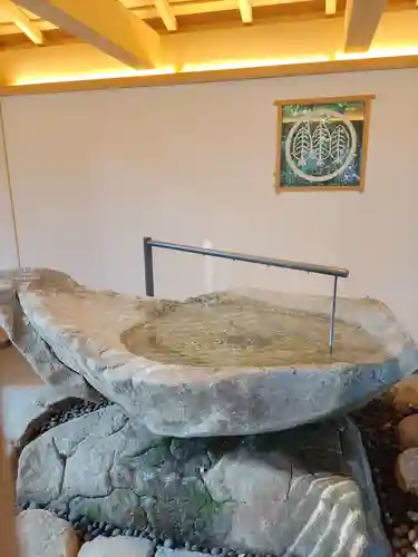 星川杉山神社の手水舎