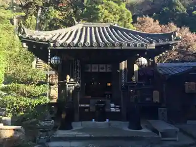 法起院の本殿・本堂