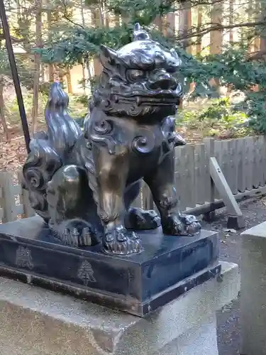 北海道神宮の狛犬