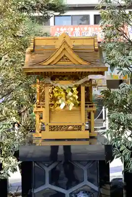 亀ケ池八幡宮の末社・摂社