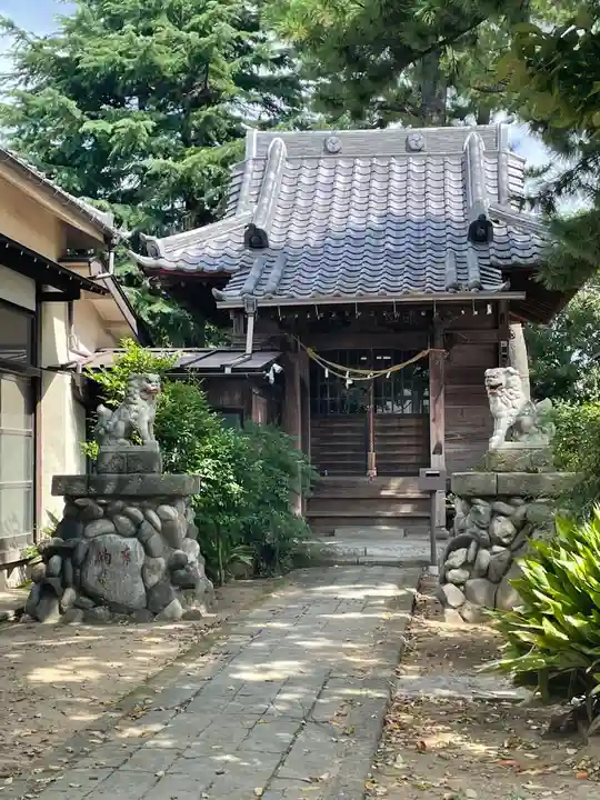 胡録神社の本殿・本堂