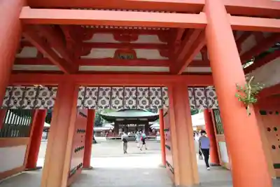 武蔵一宮氷川神社の山門・神門