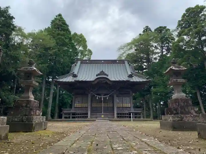 八幡神社の本殿・本堂