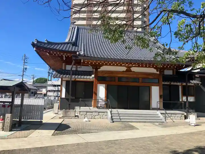 宝泉寺の本殿・本堂