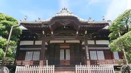 世尊院の本殿・本堂
