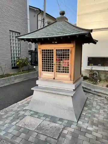 地蔵尊(御影本町4弓場線)の本殿・本堂