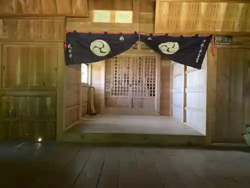 石尊神社の本殿・本堂