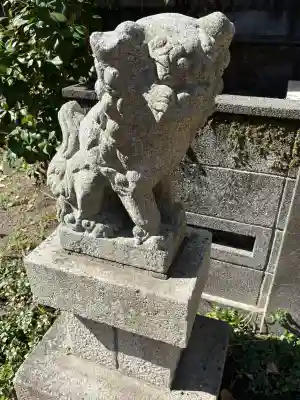 小梳神社の{uncategorized: "未分類", other: "その他", undefined: "問題あり", building: "その他建物", grave: "お墓", sacred_gate: "鳥居", guardian: "狛犬", statue: "像", buddha: "仏像", history: "歴史", nature: "自然", garden: "庭園", animal: "動物", pagoda: "塔", temizu: "手水舎", mountain_gate: "山門・神門", sanctuary: "本殿・本堂", subordinate: "末社・摂社", art: "芸術", scenery: "景色", jizo: "地蔵", ema: "絵馬", goshuin: "御朱印", omikuji: "おみくじ", items: "授与品その他", amulet: "お守り", goshuincho: "御朱印帳", eats: "食事", festival: "お祭り", votive_dance: "神楽", shichigosan: "七五三参", wedding: "結婚式", experience: "体験その他", initially: "初詣", around: "周辺", anti_infection: "感染症対策"}