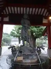 浅草寺の像