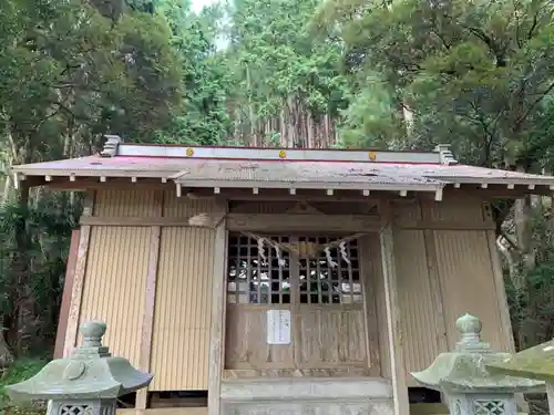 嚴嶋神社の本殿・本堂