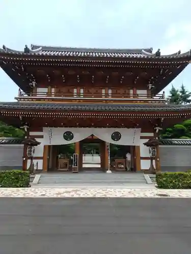 伝通院の山門・神門