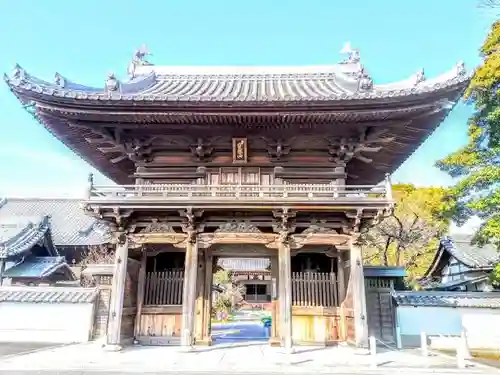 延命寺の山門