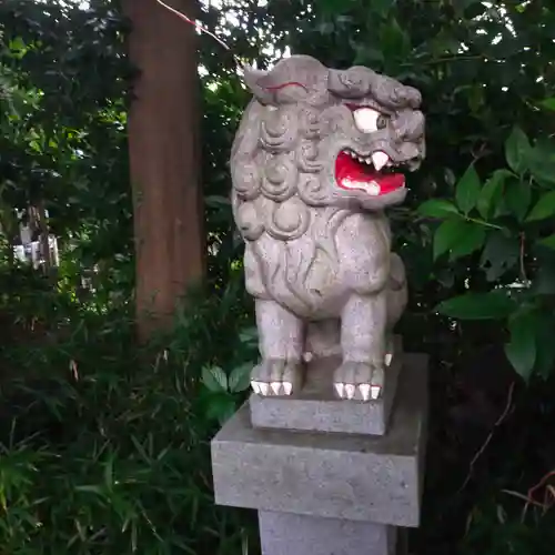 大麻止乃豆乃天神社の狛犬