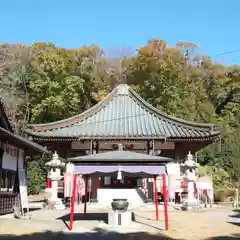 清滝寺の本殿