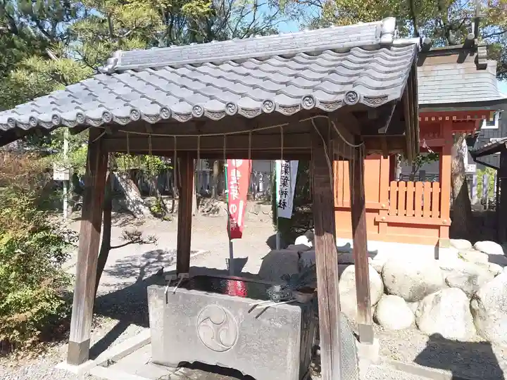 業葉神社の手水舎