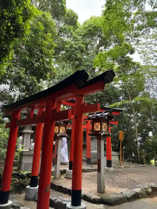 大神神社の{uncategorized: "未分類", other: "その他", undefined: "問題あり", building: "その他建物", grave: "お墓", sacred_gate: "鳥居", guardian: "狛犬", statue: "像", buddha: "仏像", history: "歴史", nature: "自然", garden: "庭園", animal: "動物", pagoda: "塔", temizu: "手水舎", mountain_gate: "山門・神門", sanctuary: "本殿・本堂", subordinate: "末社・摂社", art: "芸術", scenery: "景色", jizo: "地蔵", ema: "絵馬", goshuin: "御朱印", omikuji: "おみくじ", items: "授与品その他", amulet: "お守り", goshuincho: "御朱印帳", eats: "食事", festival: "お祭り", votive_dance: "神楽", shichigosan: "七五三参", wedding: "結婚式", experience: "体験その他", initially: "初詣", around: "周辺", anti_infection: "感染症対策"}