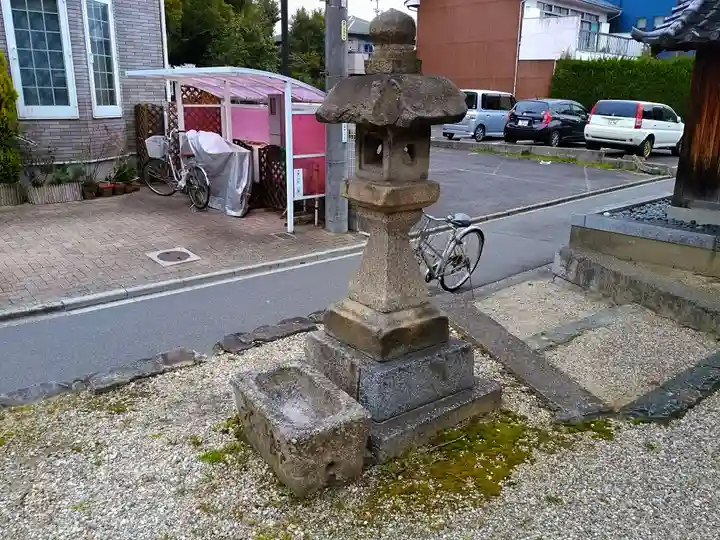 琴飛羅社の周辺