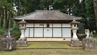 高尾神社の本殿・本堂