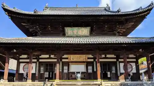 萬福寺の本殿・本堂