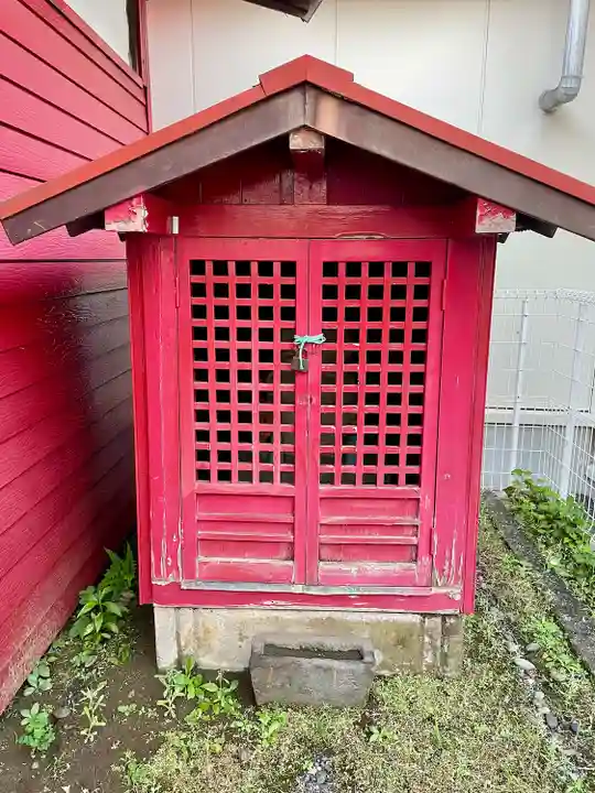 鼻黒稲荷大明神(神奈川県)