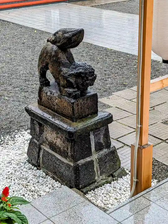 北海道神宮頓宮の狛犬