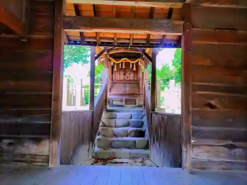 八劍社（一色中通）の本殿・本堂