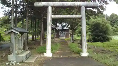 八幡神社の鳥居