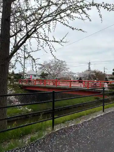菌神社の{uncategorized: "未分類", other: "その他", undefined: "問題あり", building: "その他建物", grave: "お墓", sacred_gate: "鳥居", guardian: "狛犬", statue: "像", buddha: "仏像", history: "歴史", nature: "自然", garden: "庭園", animal: "動物", pagoda: "塔", temizu: "手水舎", mountain_gate: "山門・神門", sanctuary: "本殿・本堂", subordinate: "末社・摂社", art: "芸術", scenery: "景色", jizo: "地蔵", ema: "絵馬", goshuin: "御朱印", omikuji: "おみくじ", items: "授与品その他", amulet: "お守り", goshuincho: "御朱印帳", eats: "食事", festival: "お祭り", votive_dance: "神楽", shichigosan: "七五三参", wedding: "結婚式", experience: "体験その他", initially: "初詣", around: "周辺", anti_infection: "感染症対策"}