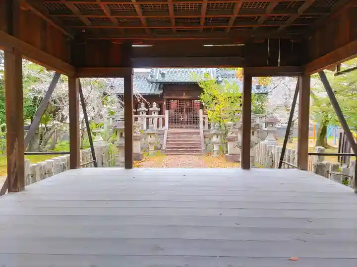 神明社(馬引)の本殿・本堂