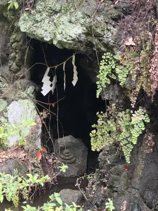 大綱金刀比羅神社の{uncategorized: "未分類", other: "その他", undefined: "問題あり", building: "その他建物", grave: "お墓", sacred_gate: "鳥居", guardian: "狛犬", statue: "像", buddha: "仏像", history: "歴史", nature: "自然", garden: "庭園", animal: "動物", pagoda: "塔", temizu: "手水舎", mountain_gate: "山門・神門", sanctuary: "本殿・本堂", subordinate: "末社・摂社", art: "芸術", scenery: "景色", jizo: "地蔵", ema: "絵馬", goshuin: "御朱印", omikuji: "おみくじ", items: "授与品その他", amulet: "お守り", goshuincho: "御朱印帳", eats: "食事", festival: "お祭り", votive_dance: "神楽", shichigosan: "七五三参", wedding: "結婚式", experience: "体験その他", initially: "初詣", around: "周辺", anti_infection: "感染症対策"}
