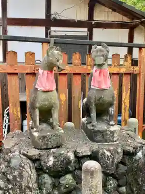 花山稲荷神社の狛犬